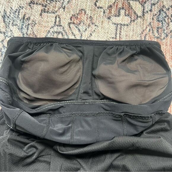 Lululemon Black Pritti Ruffle Tank Size 4 Athletic Shirt Built in Sports Bra - Picture 10 of 11